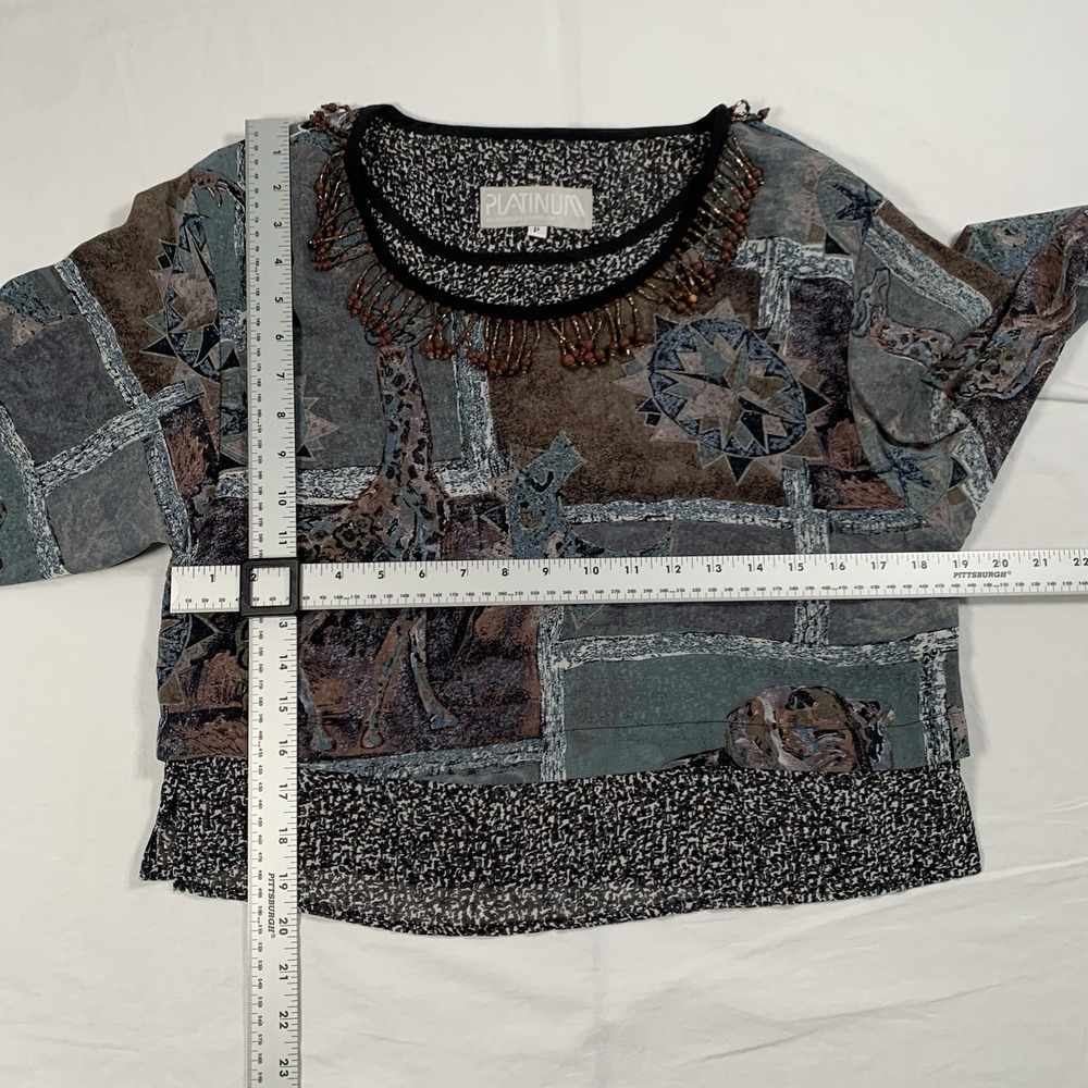 Vintage Platinum by Dorothy Schoelen Beaded Giraffe Print 100% Rayon Blouse Sz P - Picture 3 of 11